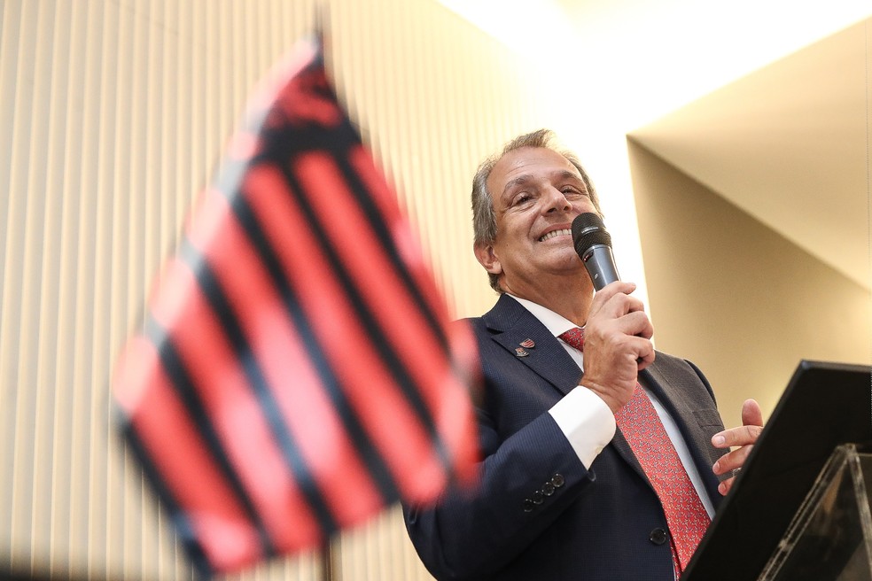 Bap toma posse como presidente do Flamengo — Foto: Gilvan de Souza / Flamengo